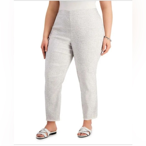 Alfani Size Office Fringed Hem Pull On Ankle Pants size 14 - Picture 1 of 13